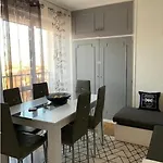 Апартаменты Viewtower Eiffel 1 Private No#2 Colocation Chez Habitant